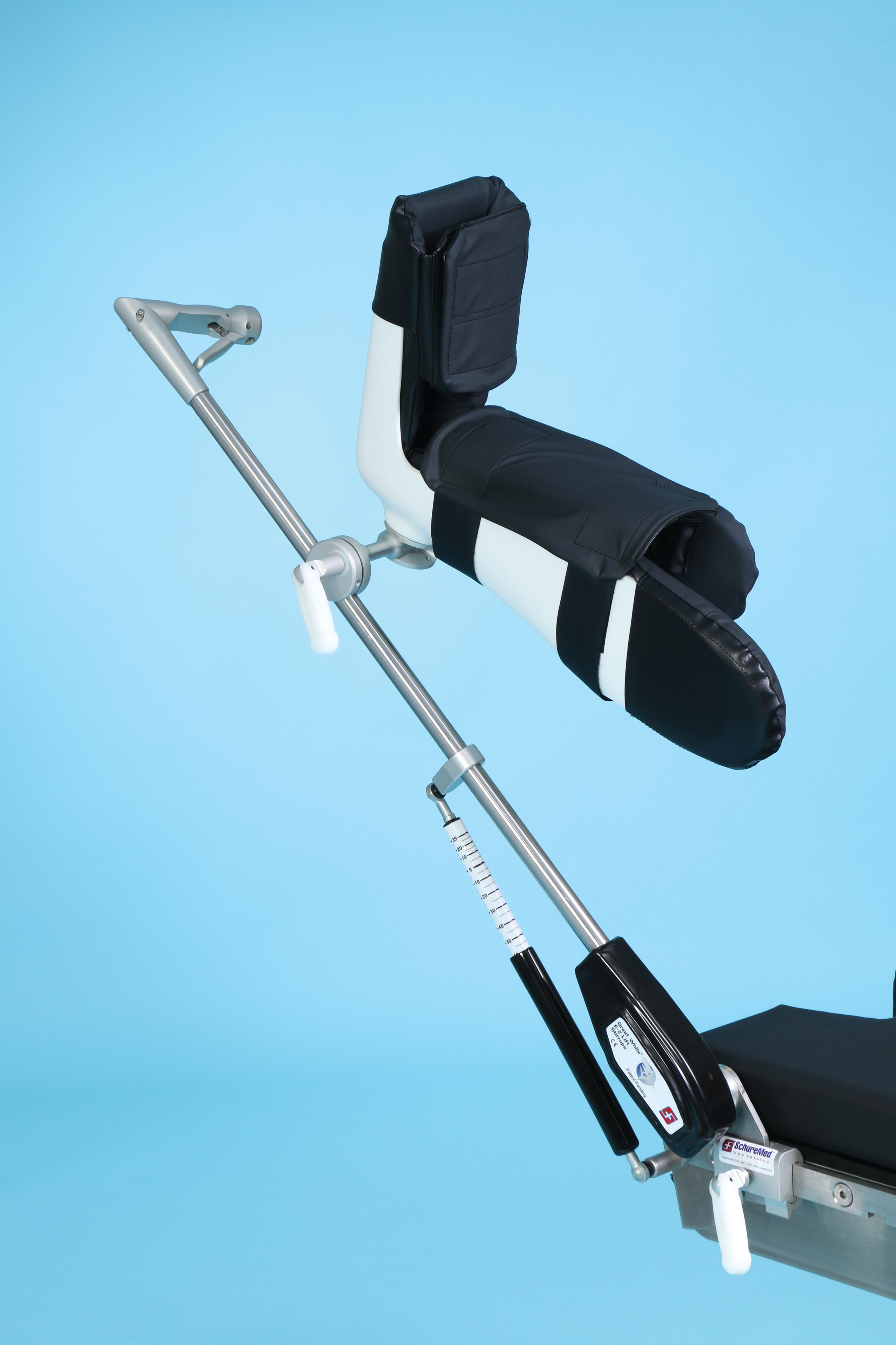 Stirrups / Well Leg Holders